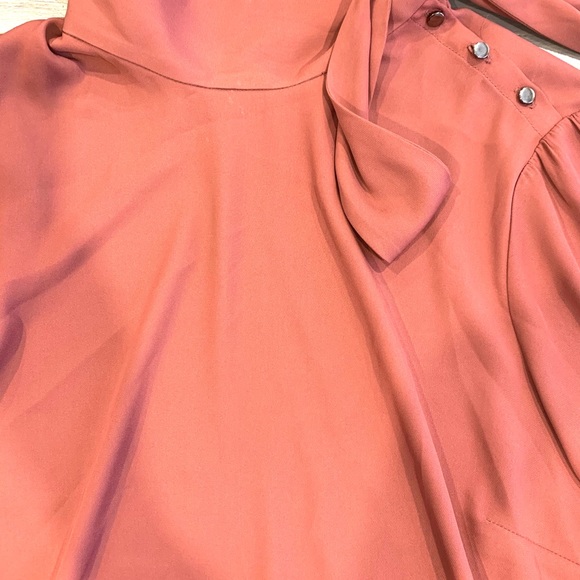 Pink blouse - Picture 4 of 7